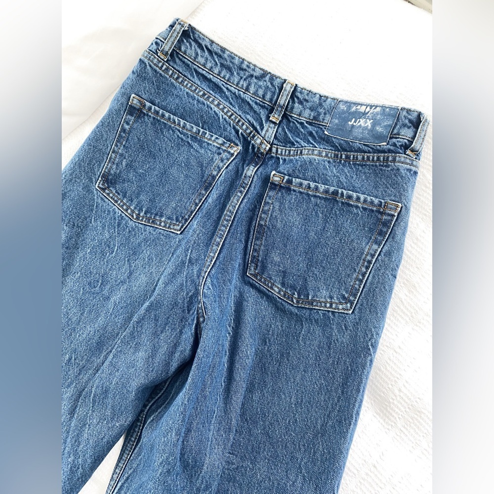 Hudson’s Bay JJXX Mom High Waist Jeans, Medium Wash - Size 27/32 - Picture 10 of 11